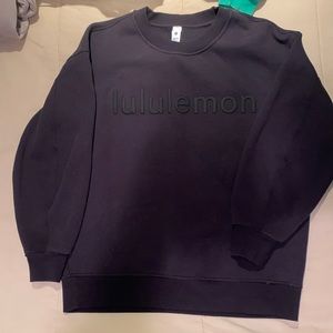 black lululemon crewneck